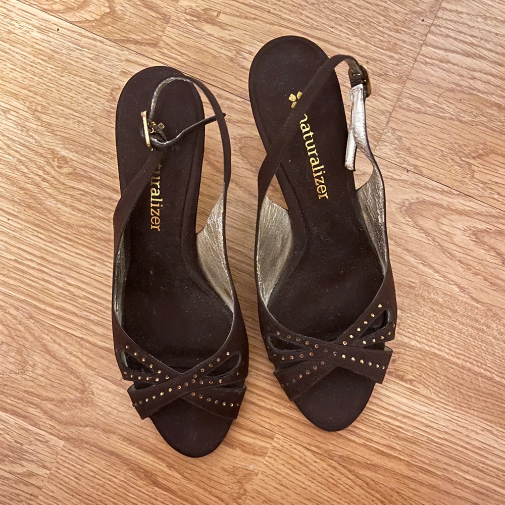 Brown Kitten Heels with Adjustable Slingback